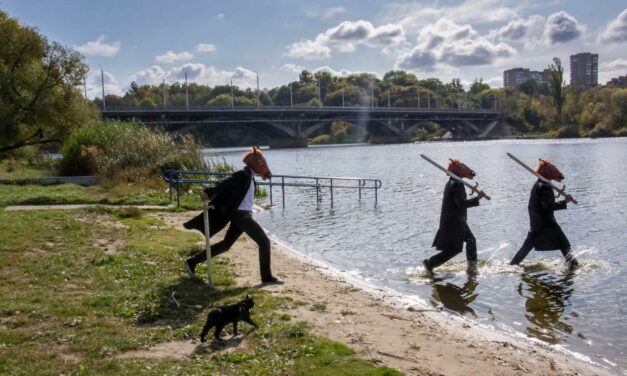 Фотопроєкт «Знамення часу» Костянтина Родигіна