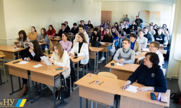 Університетська родина ДонНУ імені Василя Стуса долучилася до написання Всеукраїнського радіодиктанту національної єдності-2022