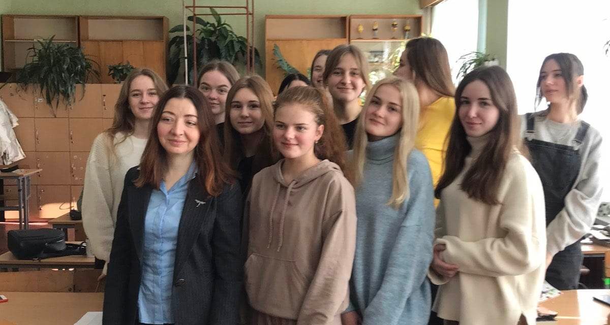 Євгенія Пшемицька провела профорієнтаційний захід для старшокласників Вінницько-Хутірського ліцею