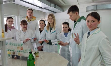 Школа юного дослідника: 5 експериментальне заняття з хімії