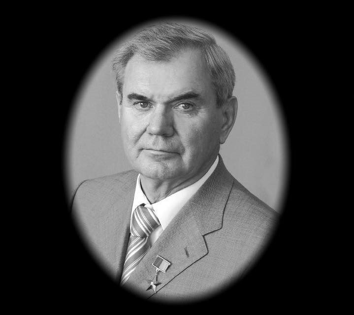 Колектив Інституту прикладних проблем механіки і математики імені Я. С. Підстригача НАН України щиро сумує з приводу смерті академіка НАН України Володимира Павловича Шевченка