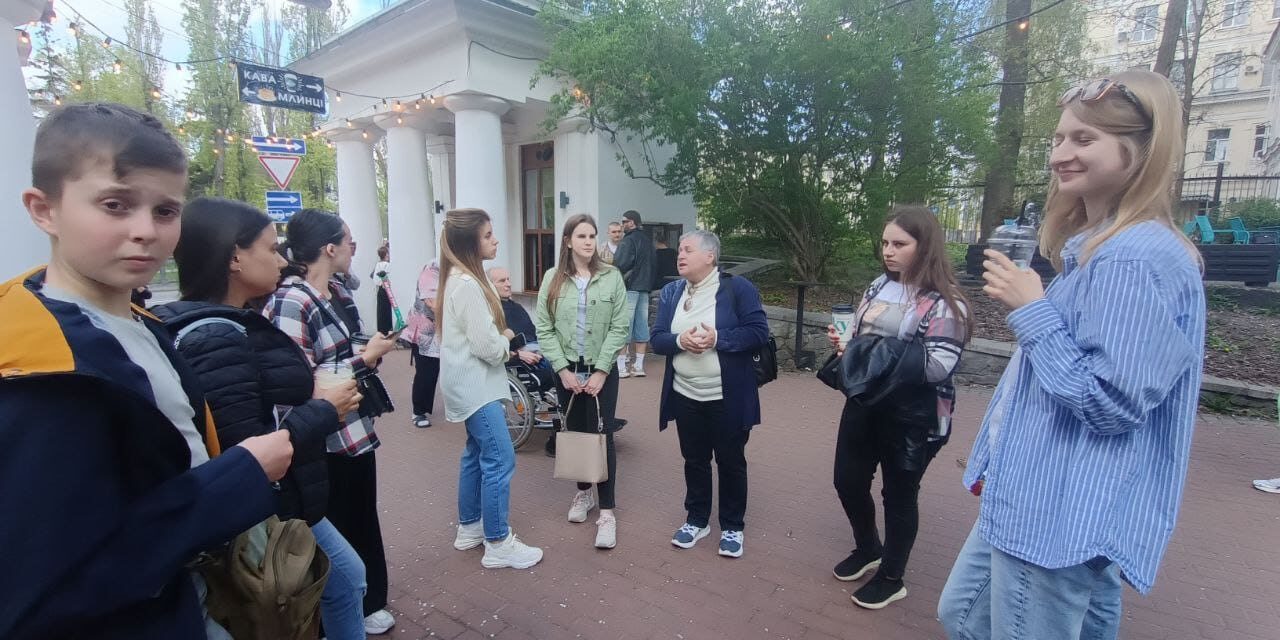 Здобувачі ДонНУ імені Василя Стуса відвідали океанаріум «Морська казка» та Ботанічний сад імені академіка Олександра Фоміна