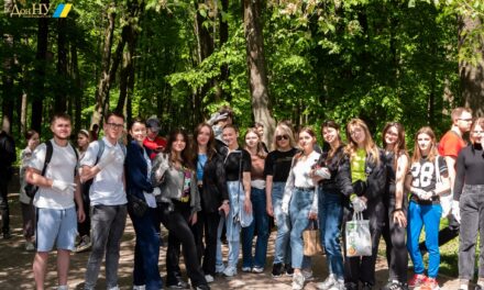 Понад 100 здобувачів ДонНУ імені Василя Стуса вязли участь в акції «Студентська молодь Вінниці – за чисте довкілля»