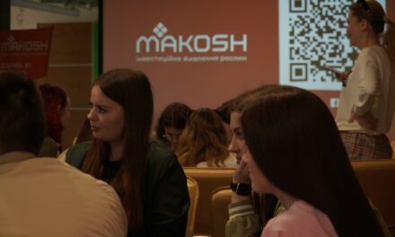 Екскурсія здобувачів економічного факультету на підприємство «Макош»