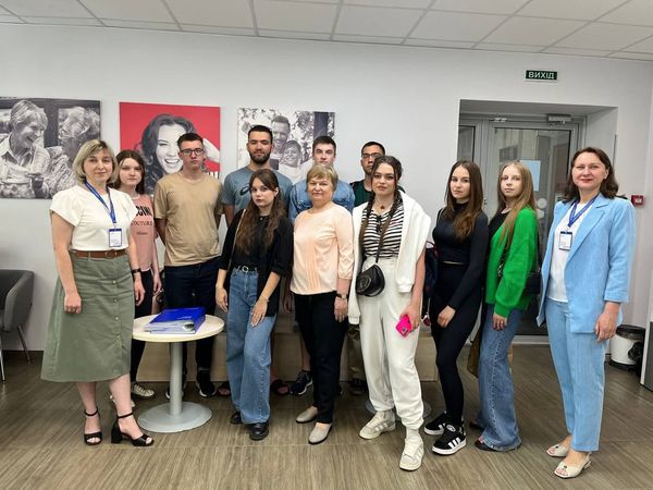 Здобувачі 2 курсу ОП «Фінанси, банківська справа та страхування» завітали на екскурсію до відділення «Sense Bank»