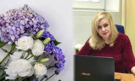 Колектив Донецького національного університету імені Василя Стуса вітає з ювілеєм начальника студентської соціальної служби Марину Валеріївну Якушеву!