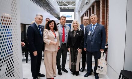 Партнерство ДонНУ імені Василя Стуса з першим в Україні муніципальним інноваційно-технологічним парком «Кристал»