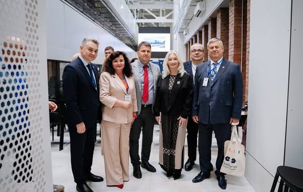 Партнерство ДонНУ імені Василя Стуса з першим в Україні муніципальним інноваційно-технологічним парком «Кристал»