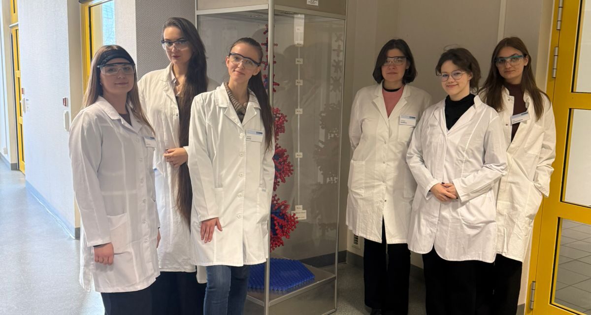 Студентки факультету хімії, біології і біотехнології взяли участь у міждисциплінарній зимовій школі в межах проєкту DUHN